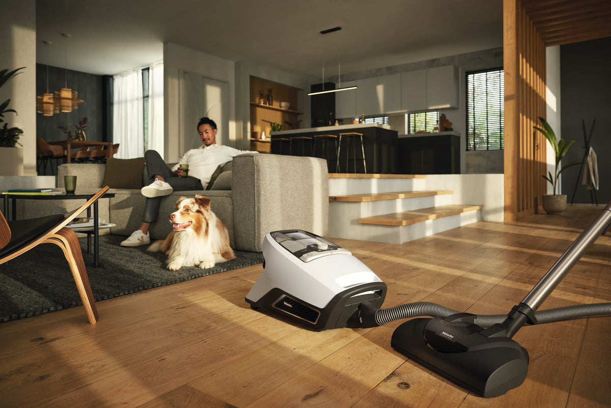 Miele Blizzard CX1 Cat & Dog PowerLine Canister Vacuum Cleaner - SKCE0 Lotus White