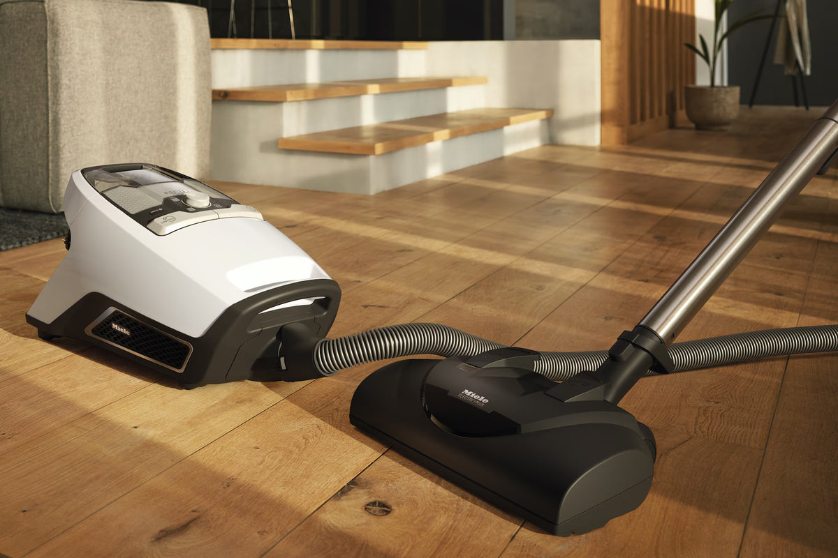 Miele Blizzard CX1 Cat & Dog PowerLine Canister Vacuum Cleaner - SKCE0 Lotus White